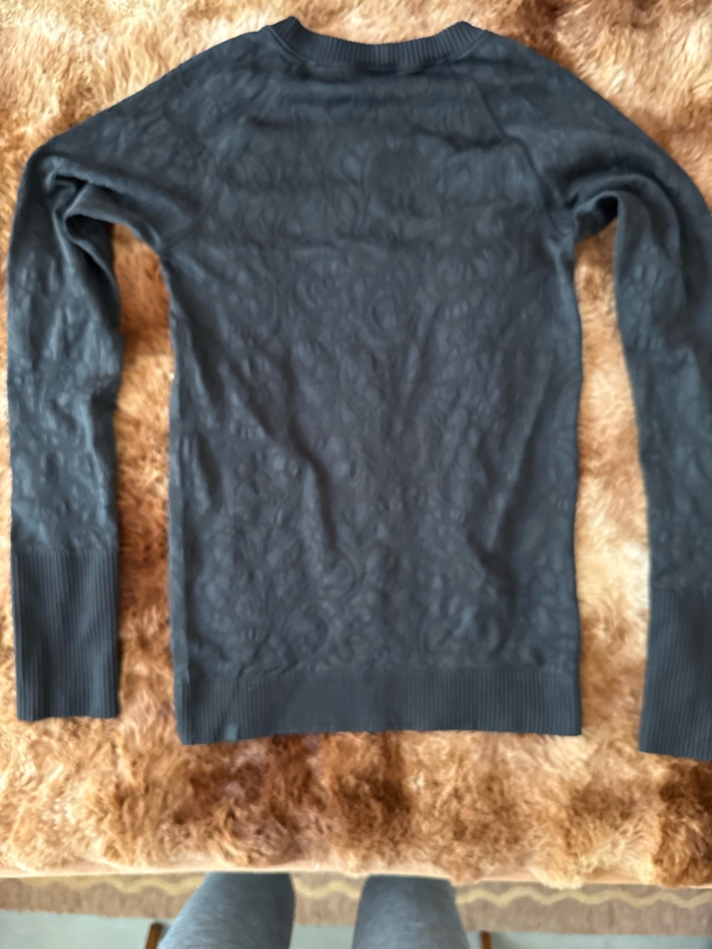 Lululemon Rest less Pullover in black - Picture 5 of 5